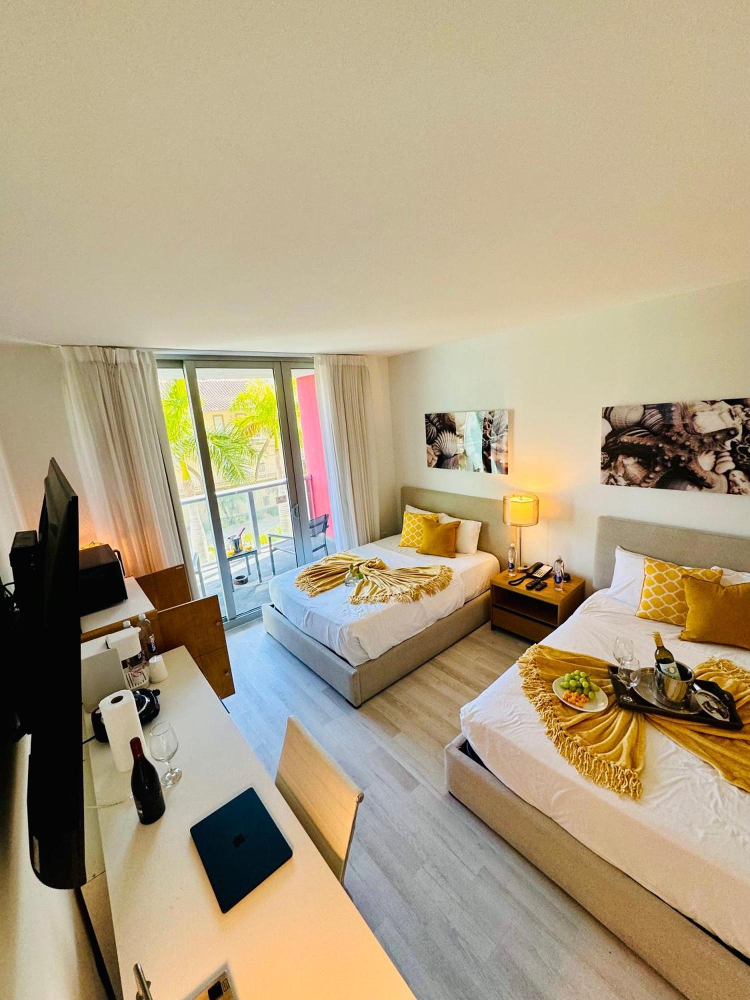 הלנדל ביץ' Beachwalk Resort & Condos מראה חיצוני תמונה