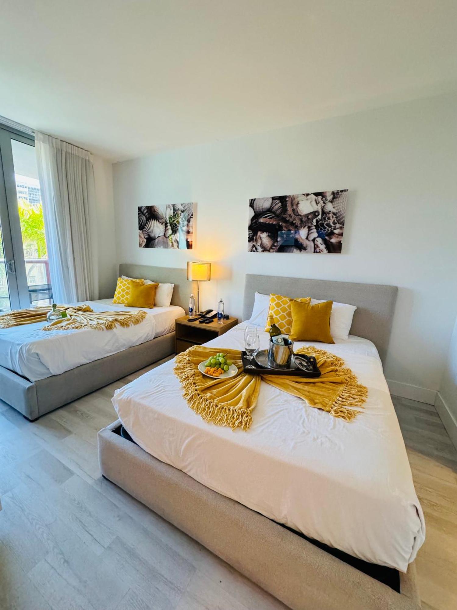 הלנדל ביץ' Beachwalk Resort & Condos מראה חיצוני תמונה