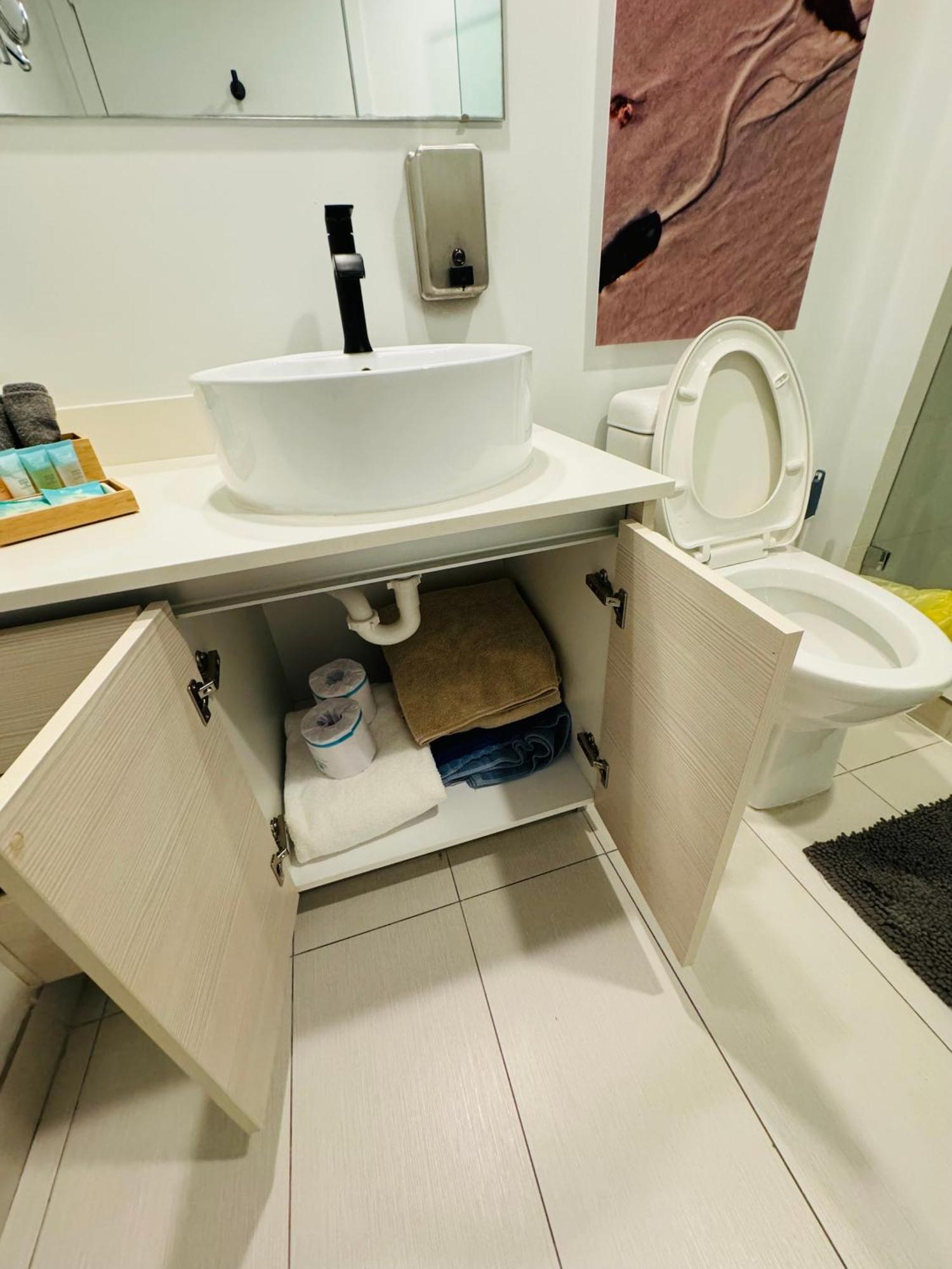 הלנדל ביץ' Beachwalk Resort & Condos מראה חיצוני תמונה