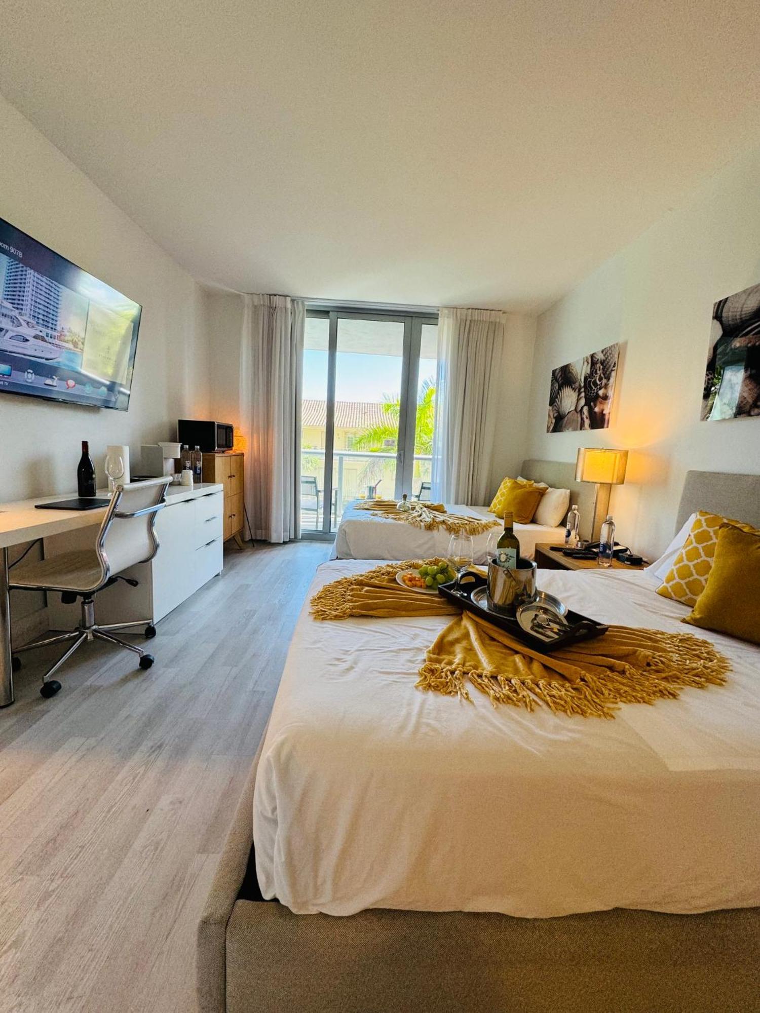 הלנדל ביץ' Beachwalk Resort & Condos מראה חיצוני תמונה
