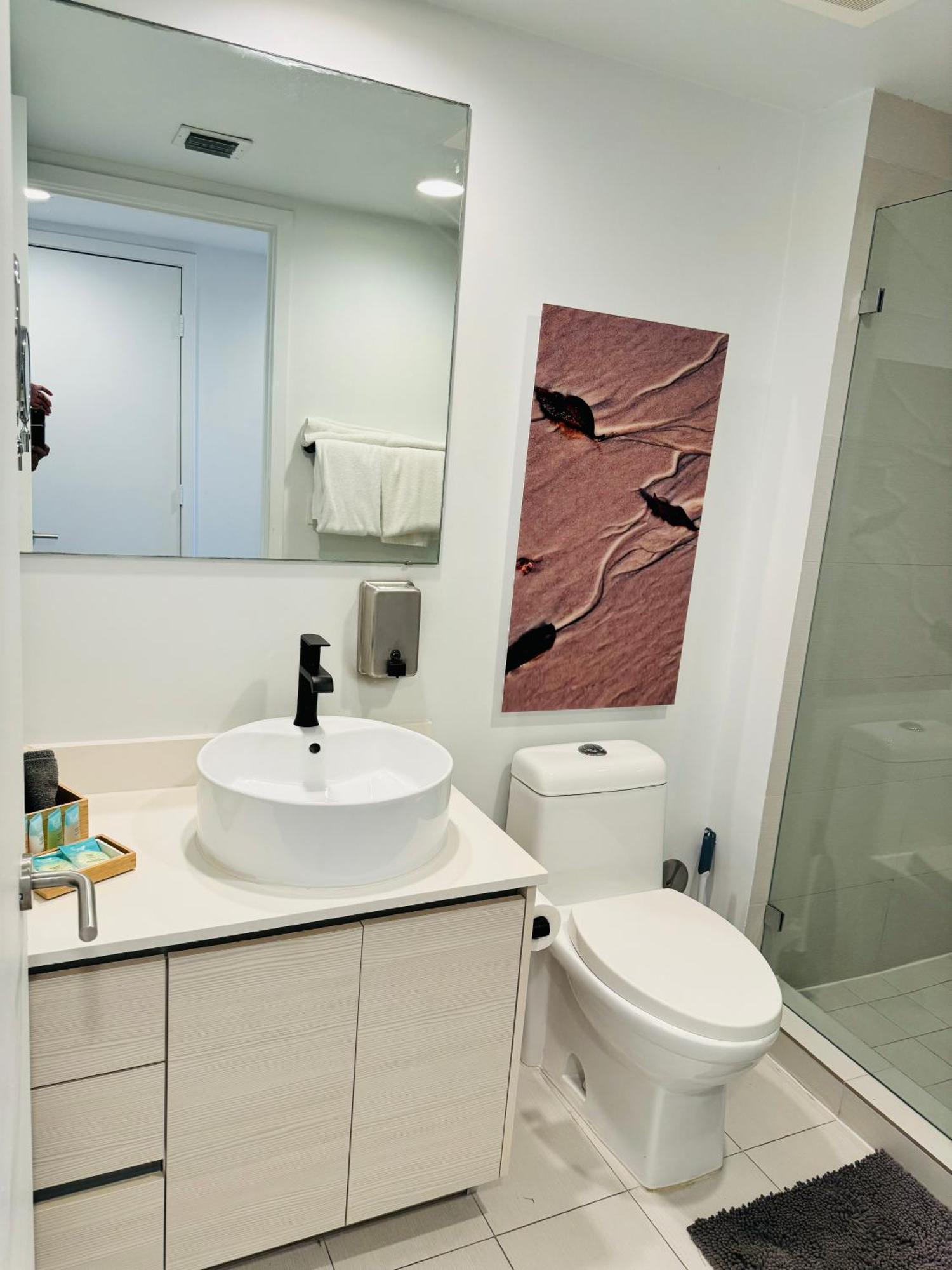 הלנדל ביץ' Beachwalk Resort & Condos מראה חיצוני תמונה