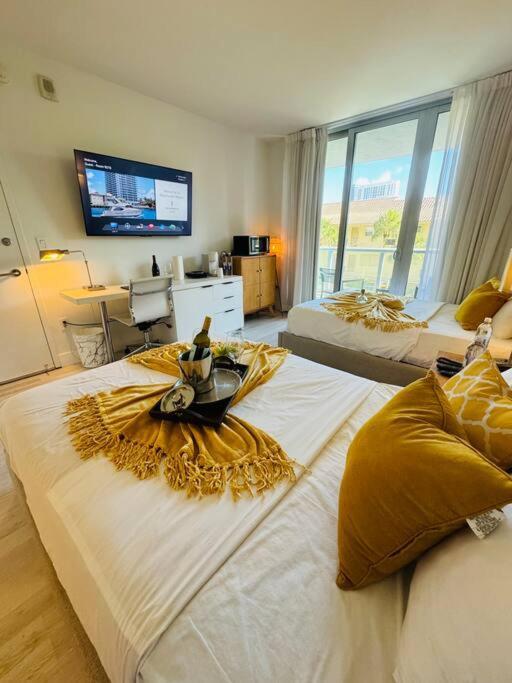 הלנדל ביץ' Beachwalk Resort & Condos מראה חיצוני תמונה