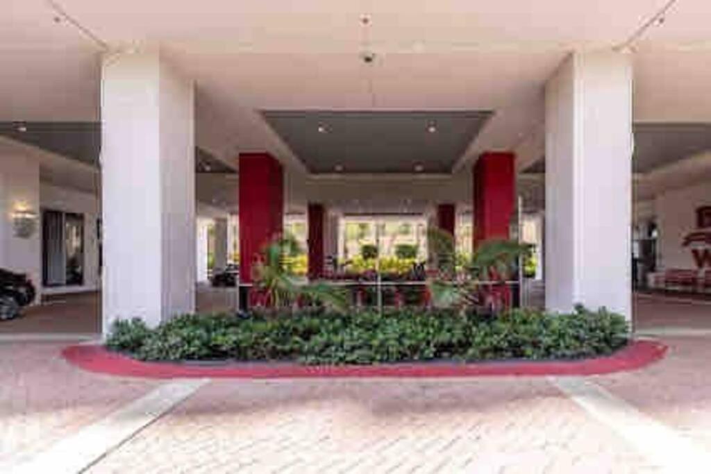 הלנדל ביץ' Beachwalk Resort & Condos מראה חיצוני תמונה
